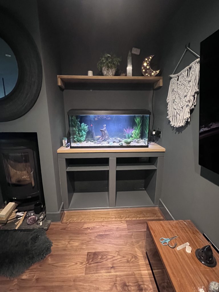 How to Build a Bespoke Log Storage Unit